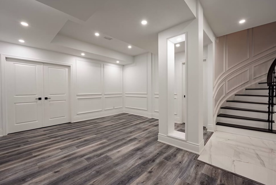 Luxury finished basement in a Richmond Hill home by Goldstein Construction Inc.